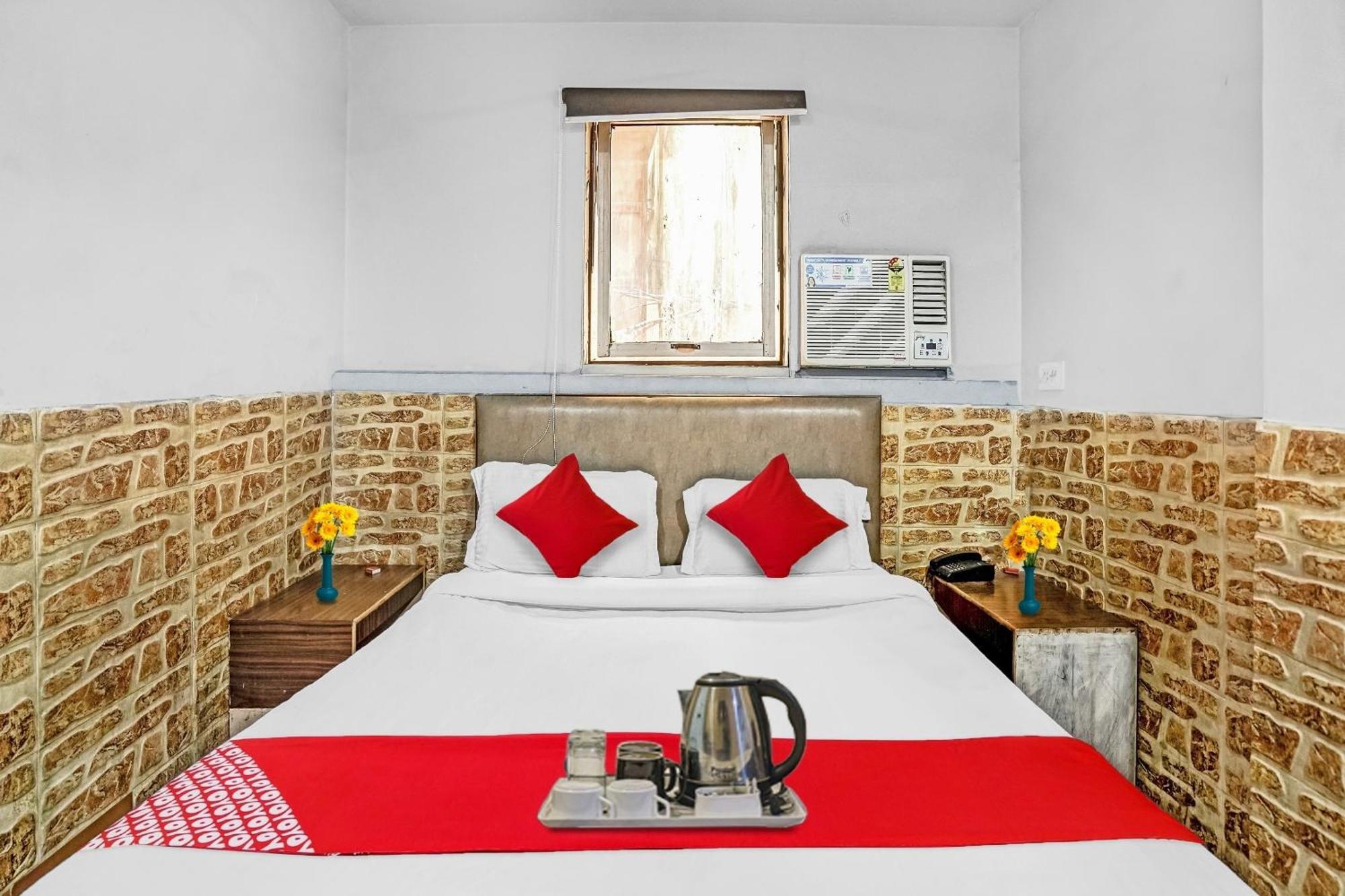 Hotel O M Stays Near Akshardham Nowe Delhi Zewnętrze zdjęcie