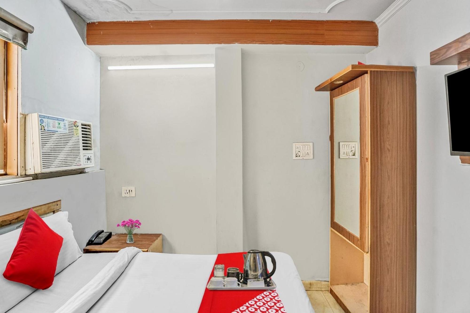 Hotel O M Stays Near Akshardham Nowe Delhi Zewnętrze zdjęcie